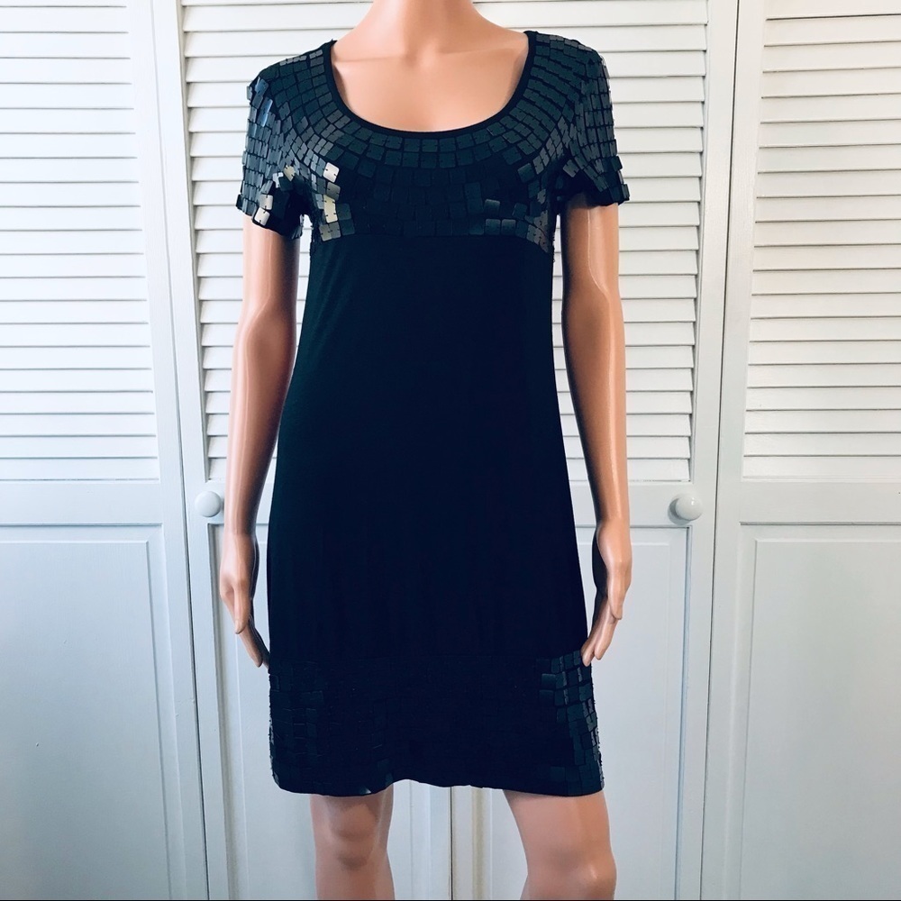 New ROMEO & JULIET COUTURE Black Short Sleeve Dress Size Medium